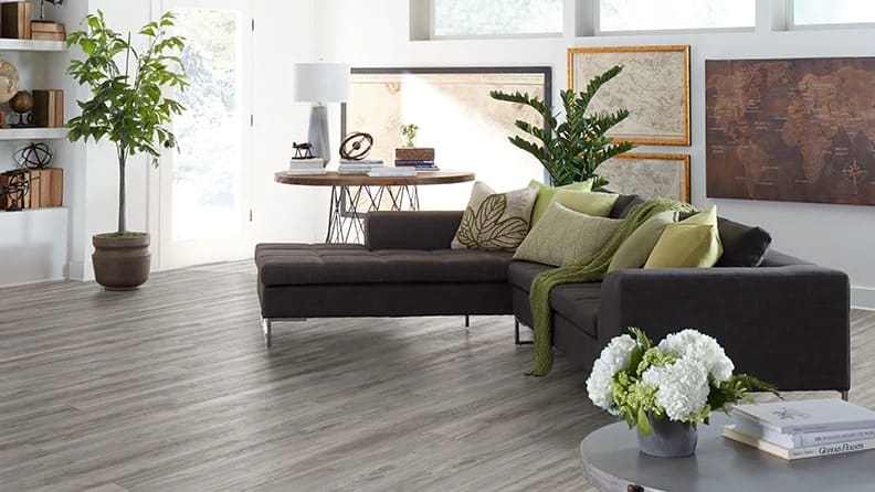 Sheet vinyl flooring